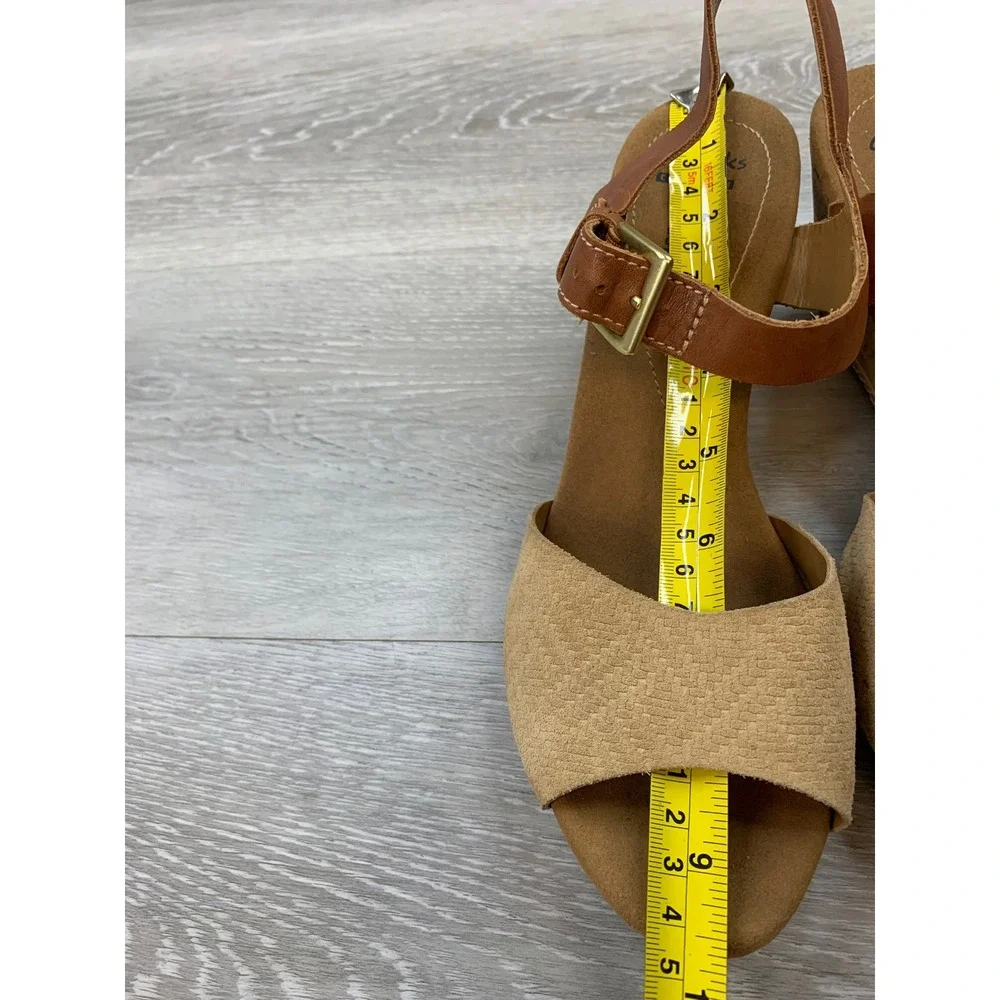 Clarks Collection Cushion Soft Tan Suede Brown Leather Cork Wedge Sandals 8.5